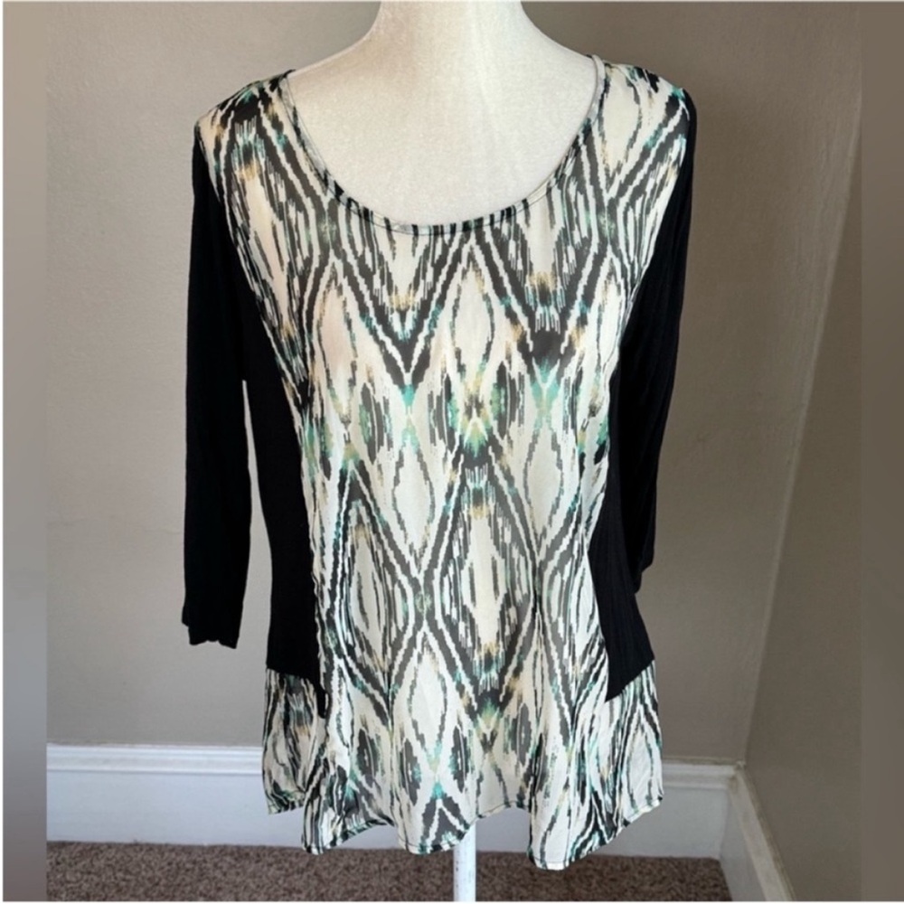 DayTrip Multicolored Sheer Pattern Blouse - Picture 3 of 9